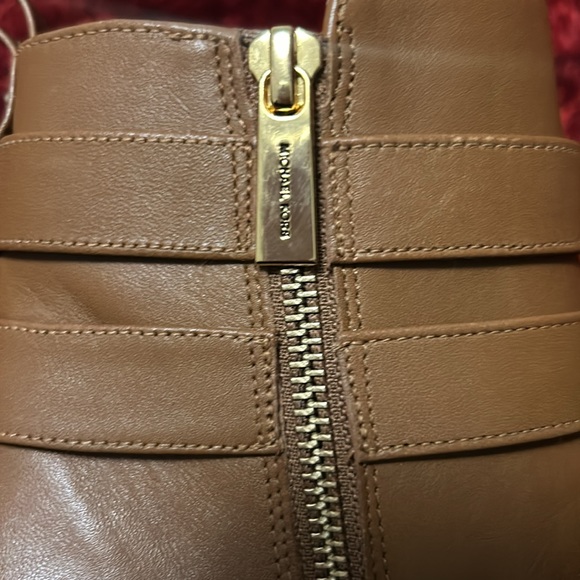 Tan coloured ankle booties - Picture 2 of 4